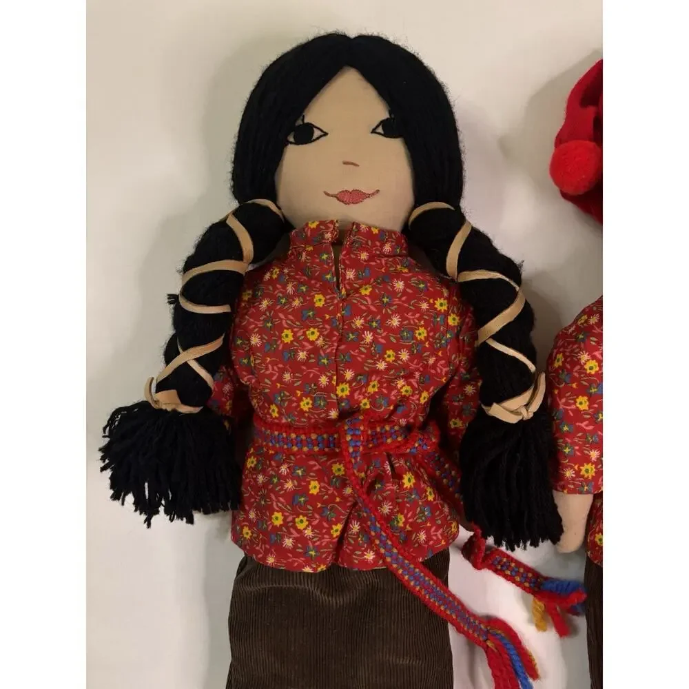 2 Alaskan Dolls Girl/Boy In Matching Indigenous Clothing Vtg. Collectables 12